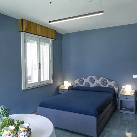 Seahorse, Fontane Bianche, Siracusa, Beachfront, Great Wifi, Beautiful Garden *