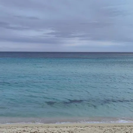Willa Seahorse, Fontane Bianche, Siracusa, Beachfront, Great Wifi, Beautiful Garden *
